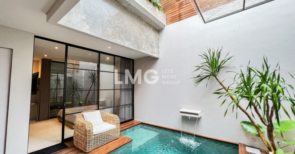Swimming Pool - Amelia Villa