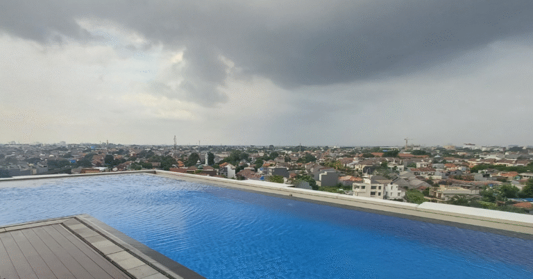 img vasaka soltera pool